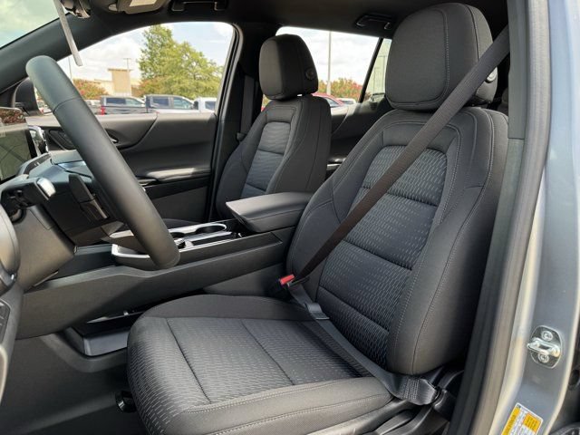 2027 Chevrolet Equinox LT - Photo 22
