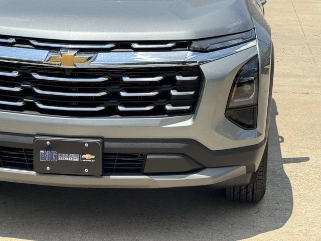 2027 Chevrolet Equinox LT - Photo 9