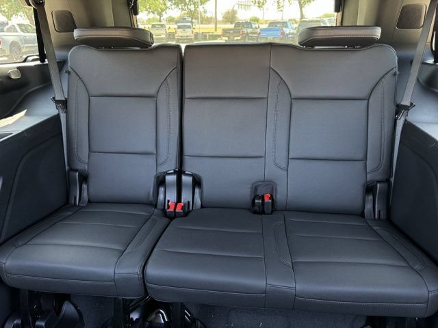 2026 Chevrolet Tahoe Z71 - Photo 23