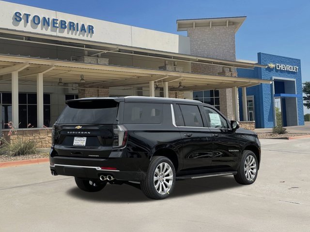 2025 Chevrolet Suburban Premier photo 2