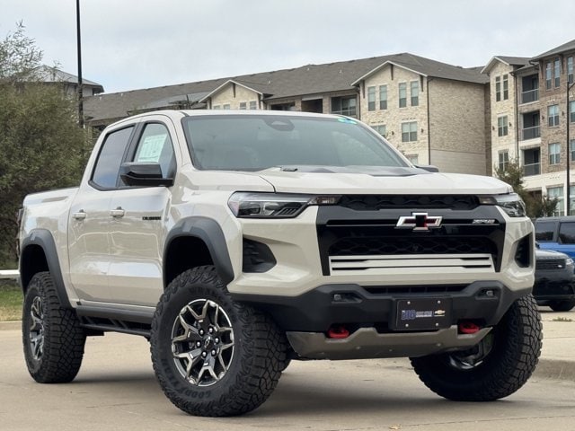 2026 Chevrolet Colorado ZR2 - Photo 2
