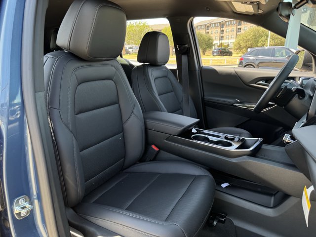 2027 Chevrolet Equinox LT - Photo 22