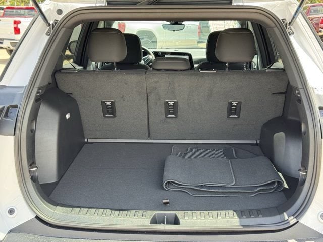 2027 Chevrolet Equinox LT - Photo 26