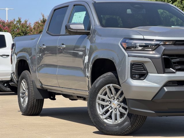 2026 Chevrolet Colorado LT photo 3