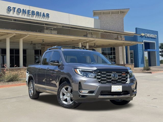2025 Honda Ridgeline TrailSport photo 2