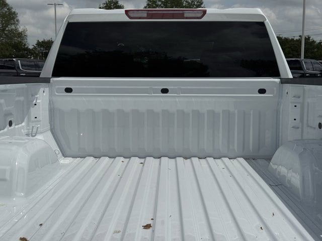 New 2026 Summit White Chevrolet Custom image 25