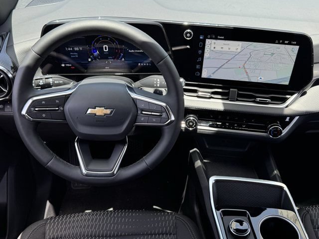 2027 Chevrolet Equinox LT - Photo 11