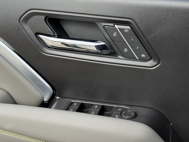 2026 Chevrolet Colorado ZR2 - Photo 18