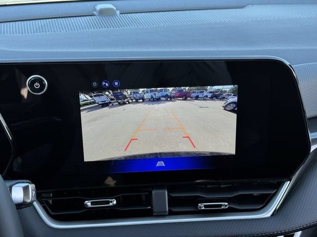 2027 Chevrolet Equinox LT - Photo 14