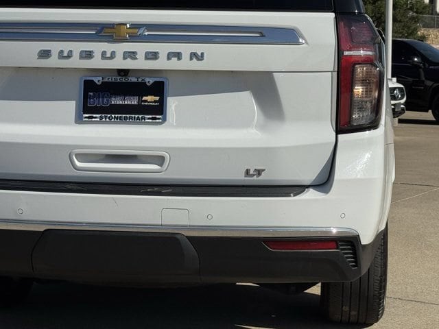 2024 Chevrolet Suburban LT - Photo 7