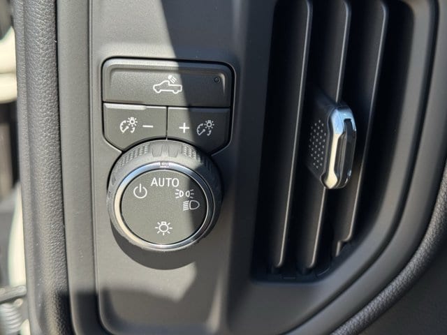 2026 Chevrolet Silverado 1500 Custom - Photo 19