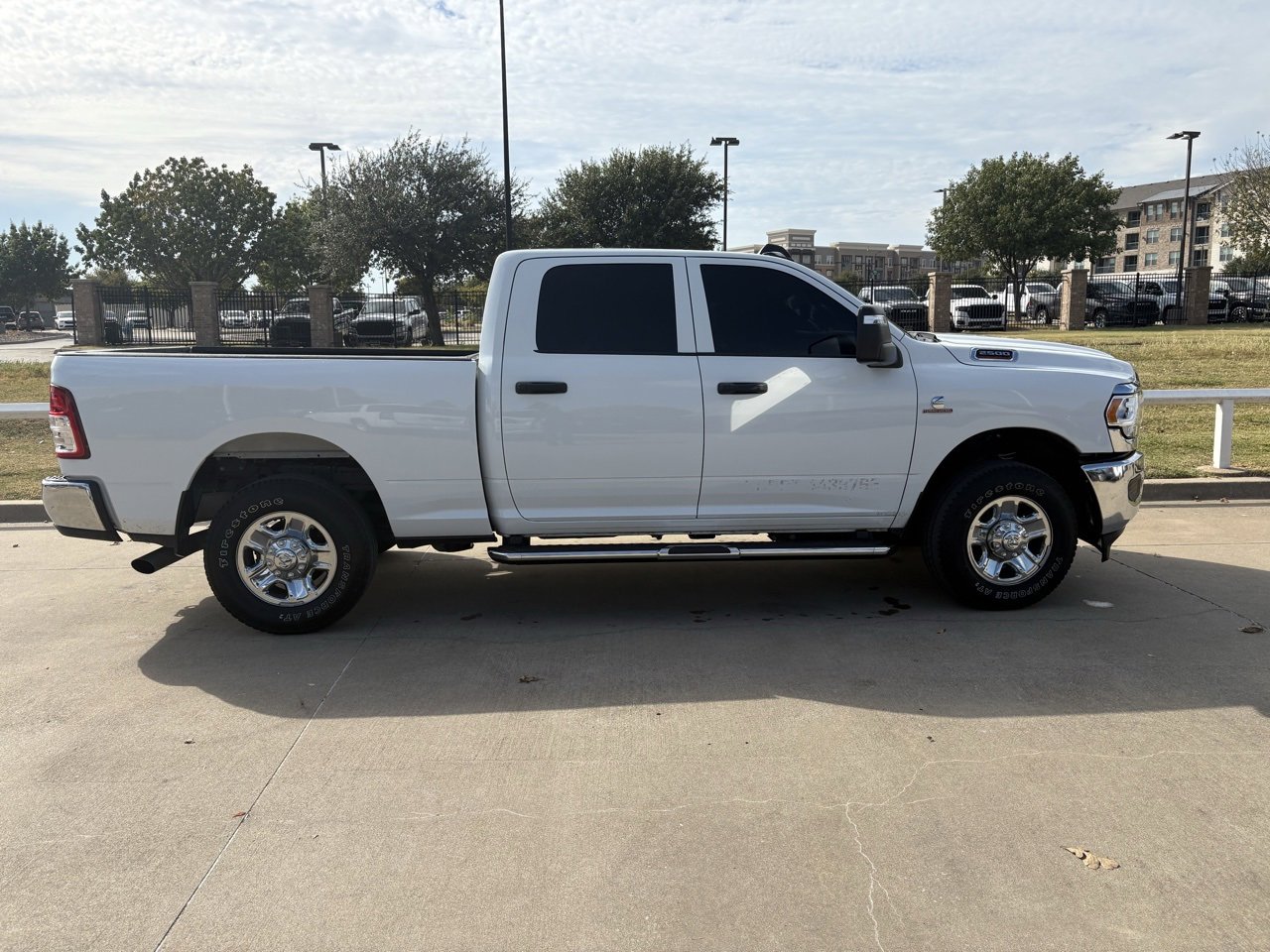 2024 Ram 2500 Tradesman photo 3