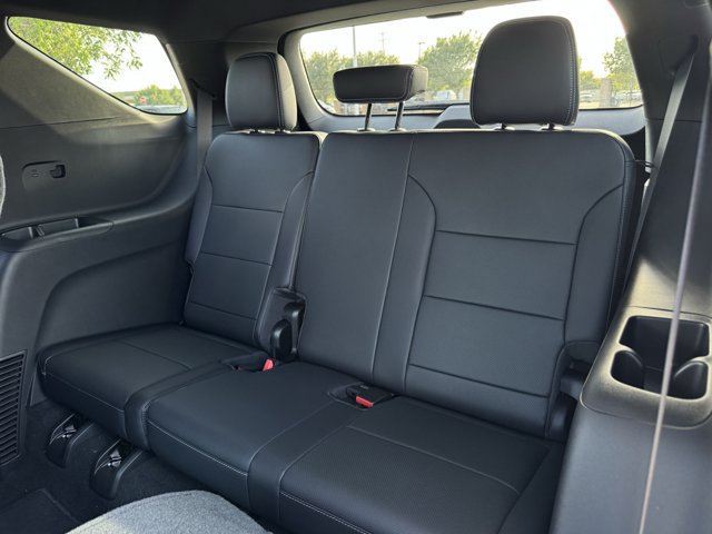 2027 Chevrolet Traverse LT - Photo 23