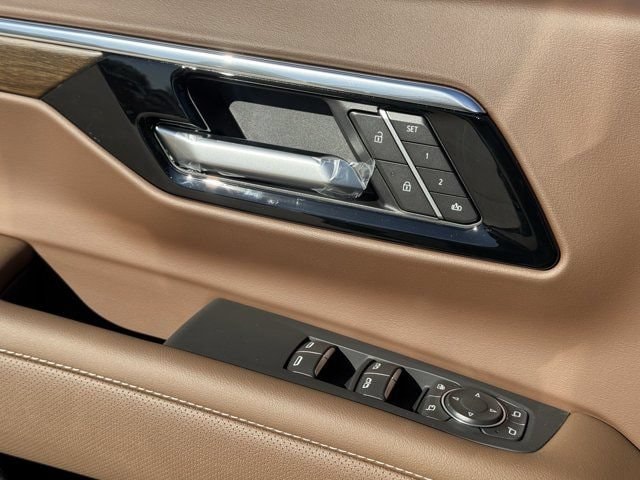 2026 Chevrolet Suburban High Country - Photo 19