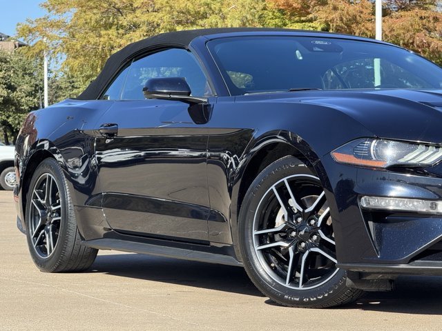 2021 Ford Mustang Convertible photo 3