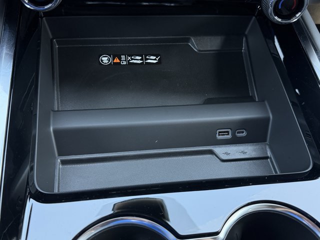 2026 Chevrolet Suburban High Country - Photo 19