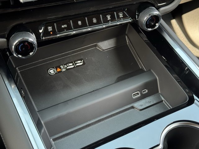 2026 Chevrolet Tahoe Z71 - Photo 15