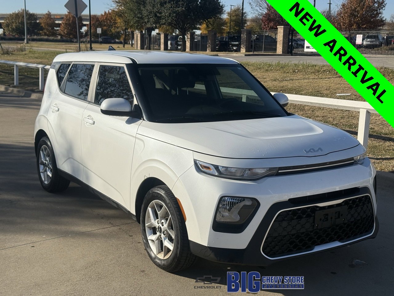 2022 Kia Soul LX's photo