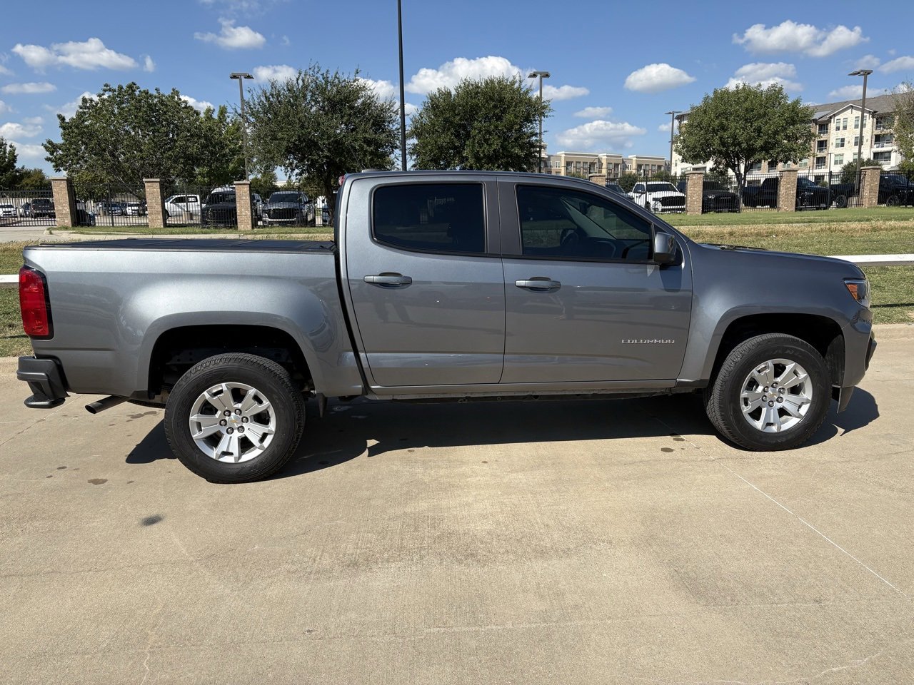 2022 Chevrolet Colorado LT photo 3