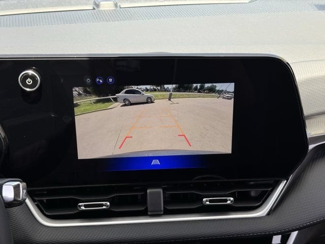 2027 Chevrolet Equinox LT - Photo 17