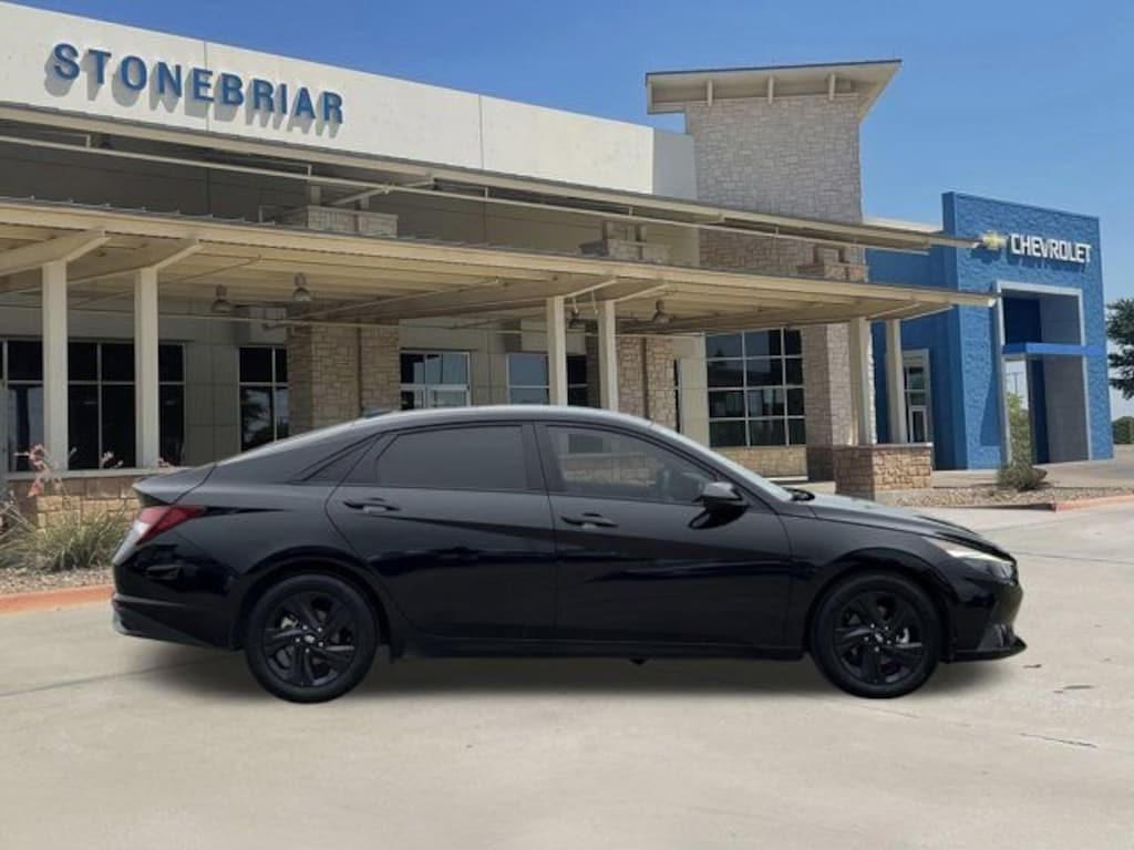 Used 2023 Hyundai Elantra SEL Sedan