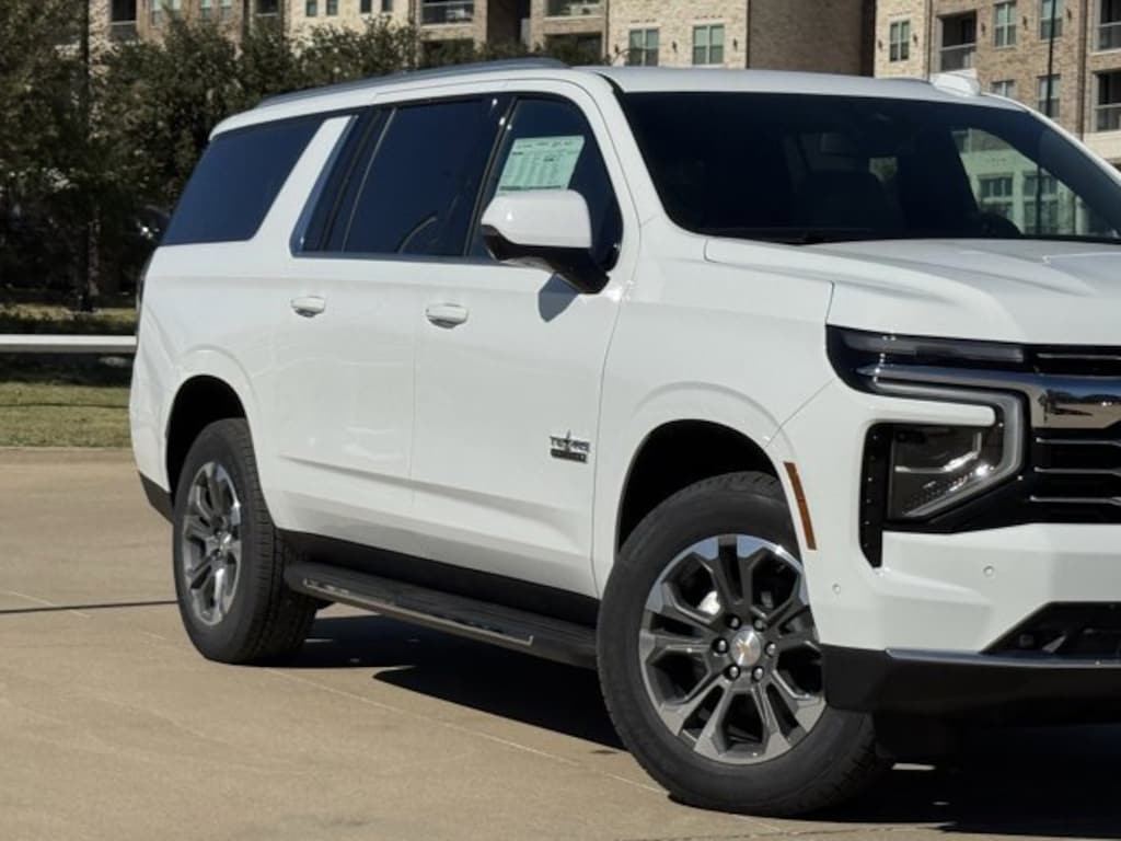 New 2026 Chevrolet Suburban LT SUV