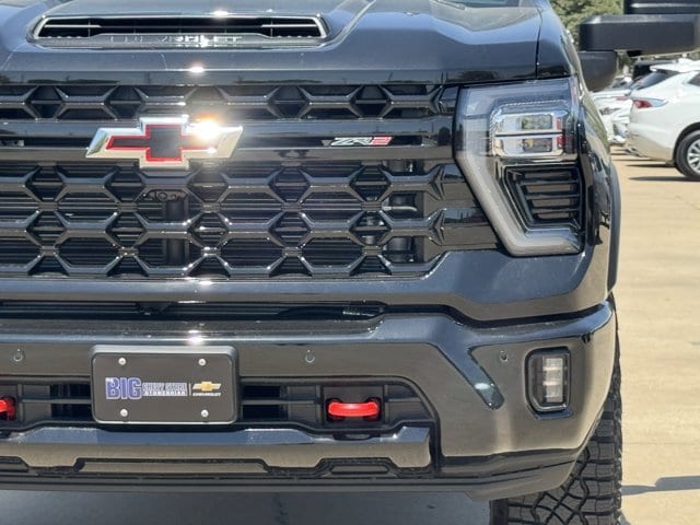2026 Chevrolet Silverado 2500 HD ZR2 - Photo 9