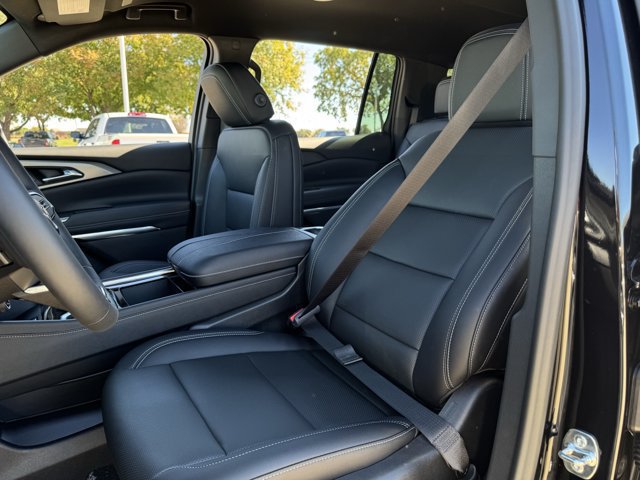 2027 Chevrolet Traverse LT - Photo 19