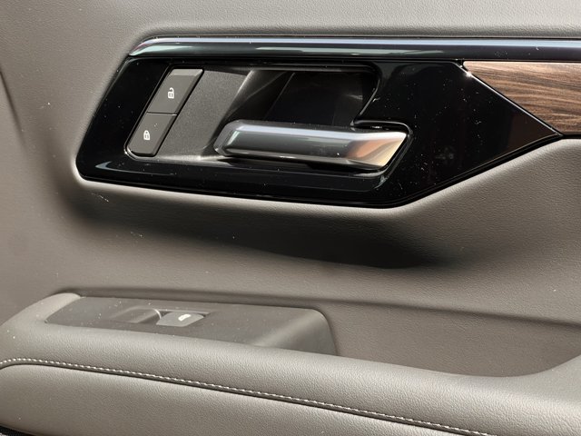2026 Chevrolet Tahoe Z71 - Photo 25
