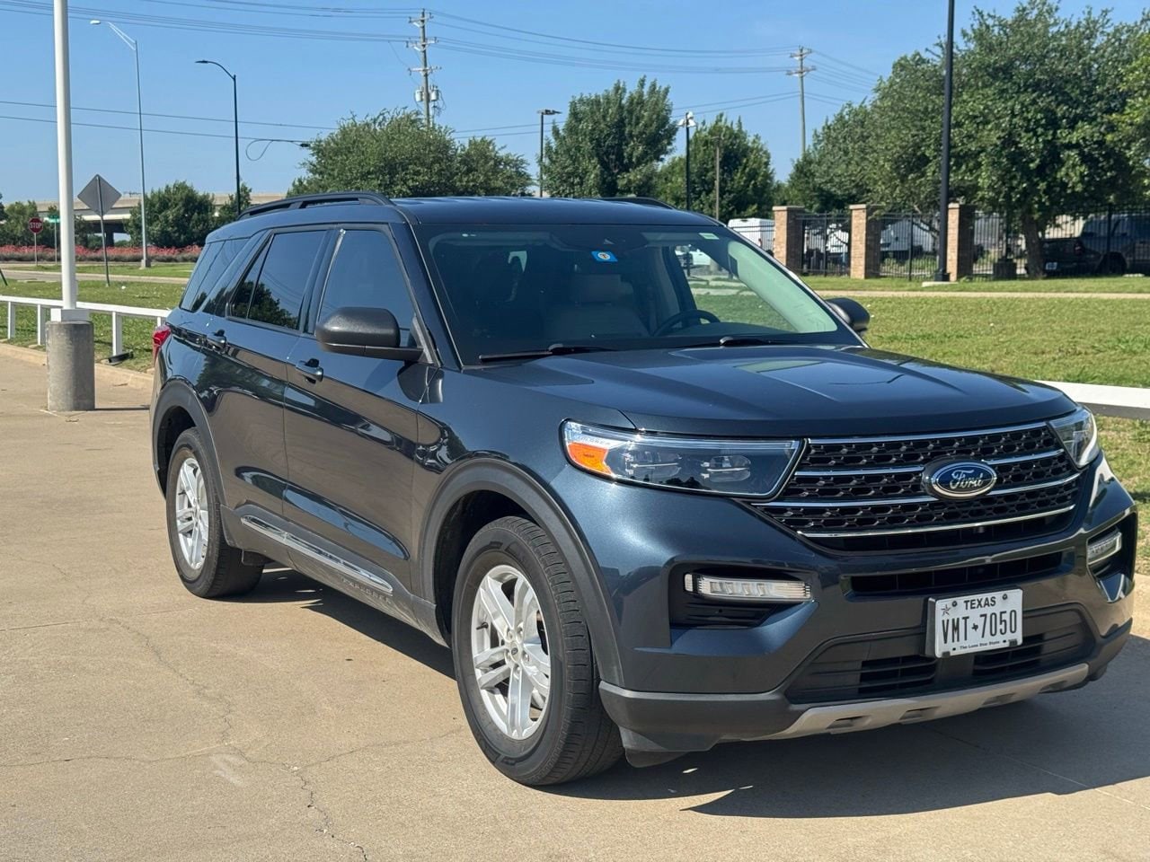 2024 Ford Explorer XLT RWD's photo