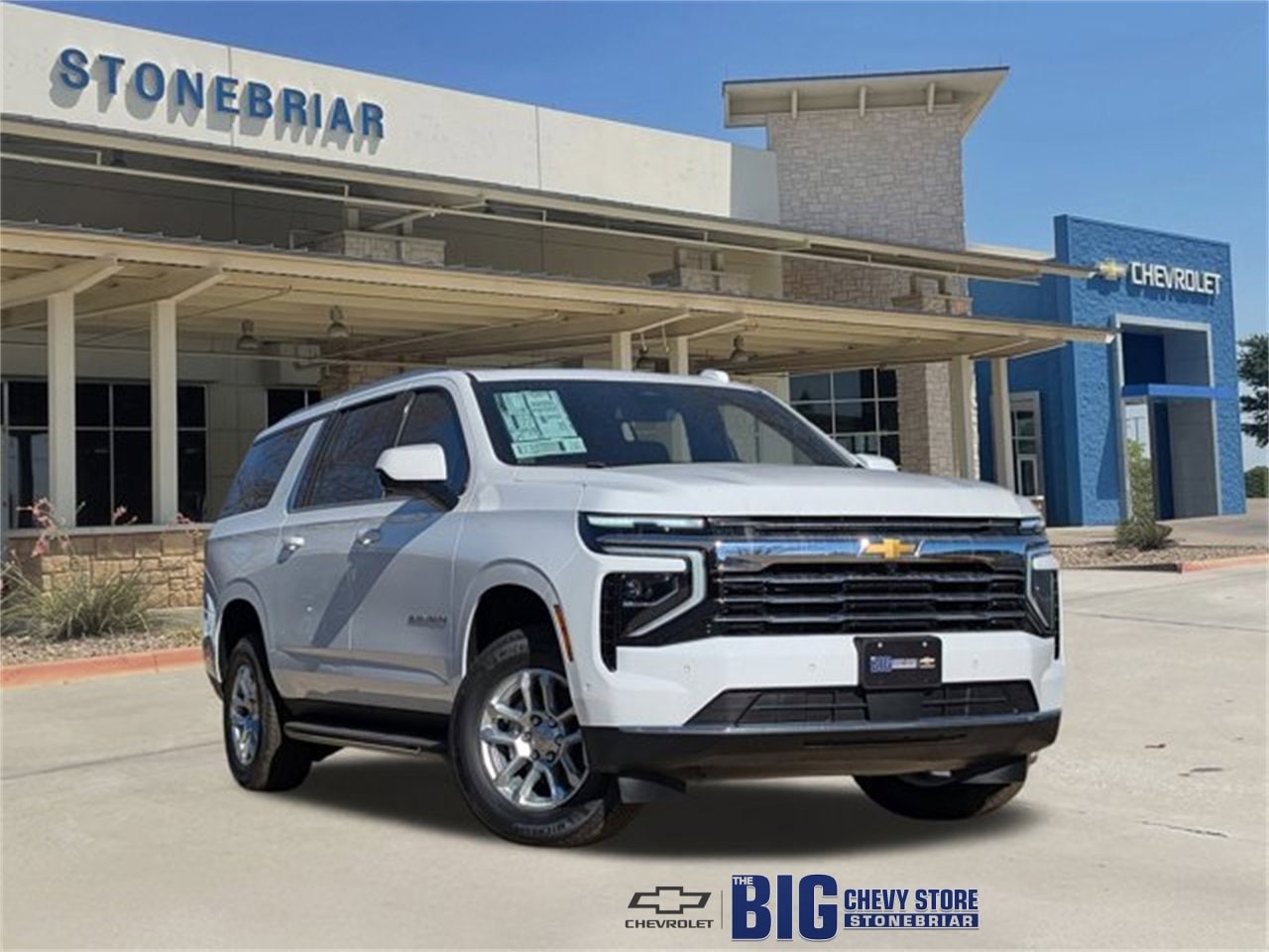 2026 Chevrolet Suburban LT's photo