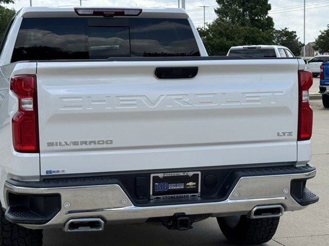 2025 Chevrolet Silverado 1500 LTZ - Photo 8