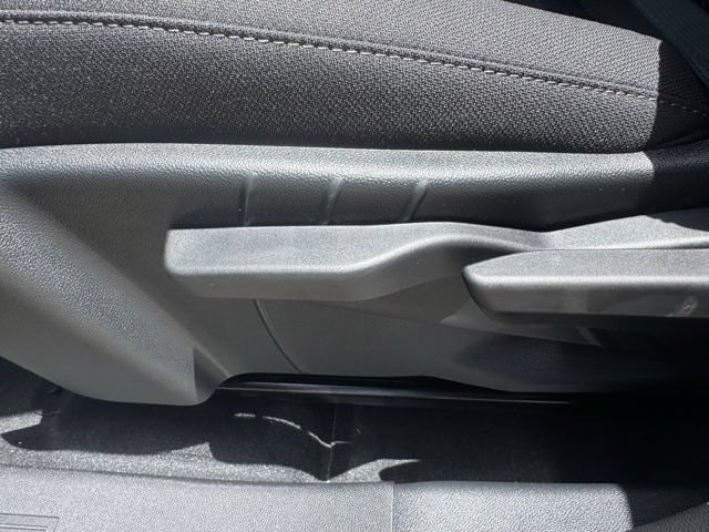 2027 Chevrolet Equinox LT - Photo 22