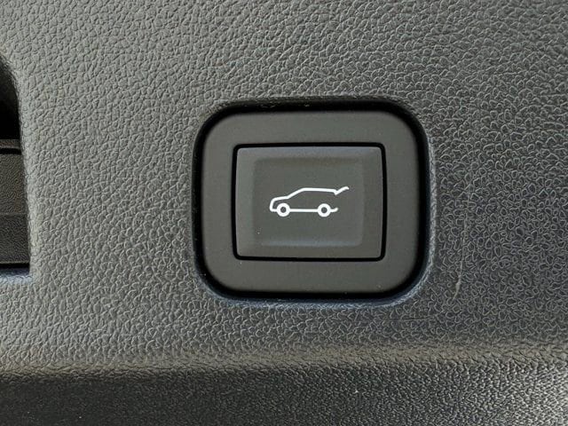 2026 Chevrolet Traverse LT - Photo 26