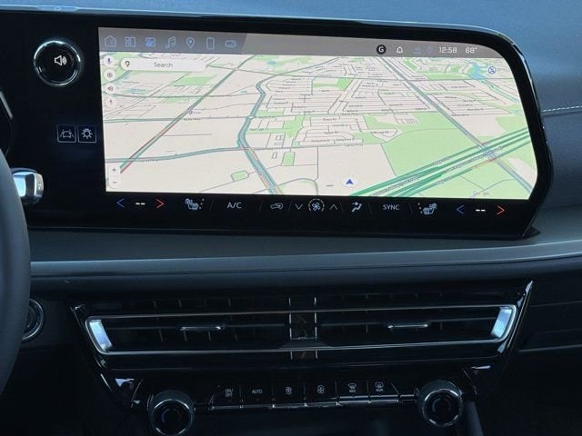 2025 Chevrolet Traverse LT - Photo 13