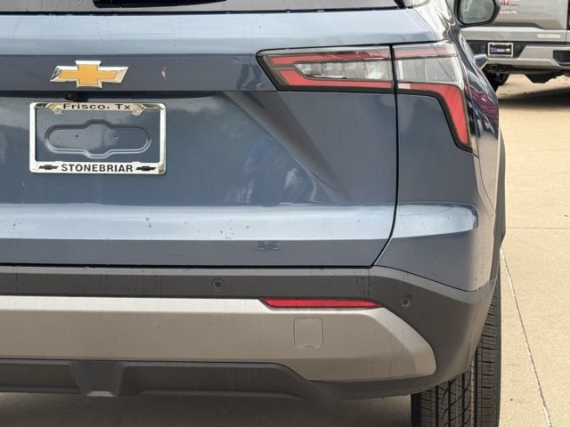 2027 Chevrolet Equinox LT - Photo 7