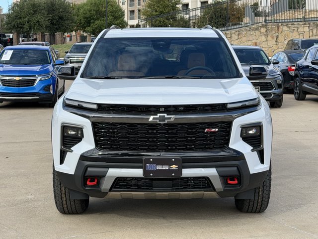 2027 Chevrolet Traverse Z71 - Photo 8