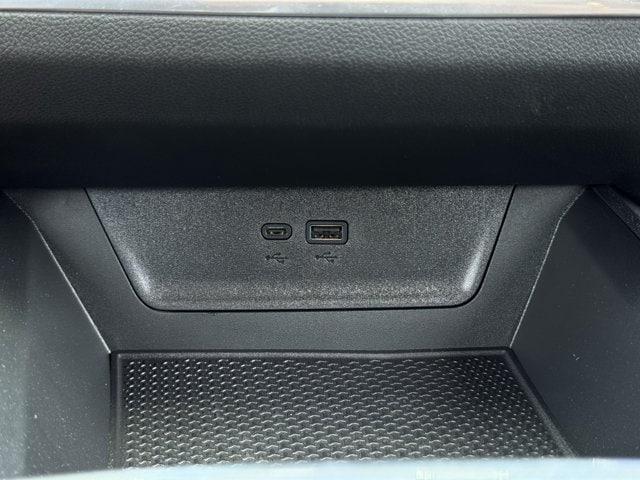 2027 Chevrolet Equinox LT - Photo 16