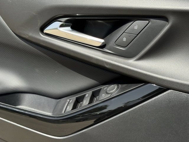2027 Chevrolet Equinox LT - Photo 20