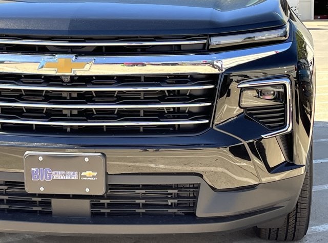 2027 Chevrolet Traverse LT - Photo 7