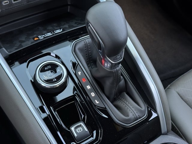 2026 Chevrolet Colorado ZR2 - Photo 16