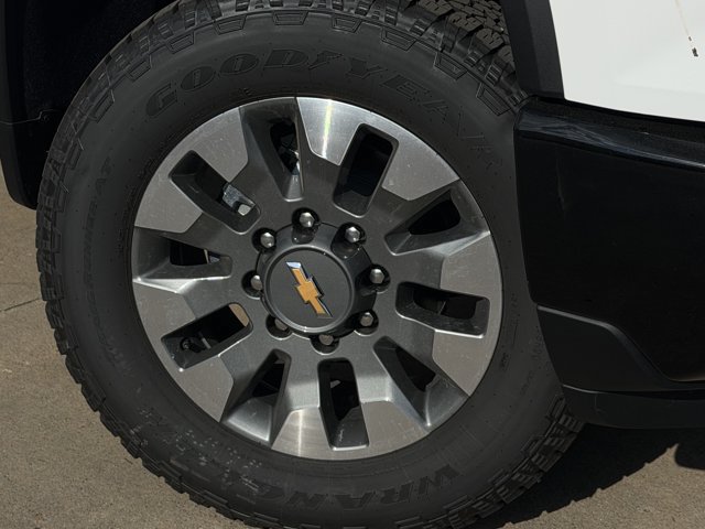 2026 Chevrolet Silverado 2500 HD Custom - Photo 10