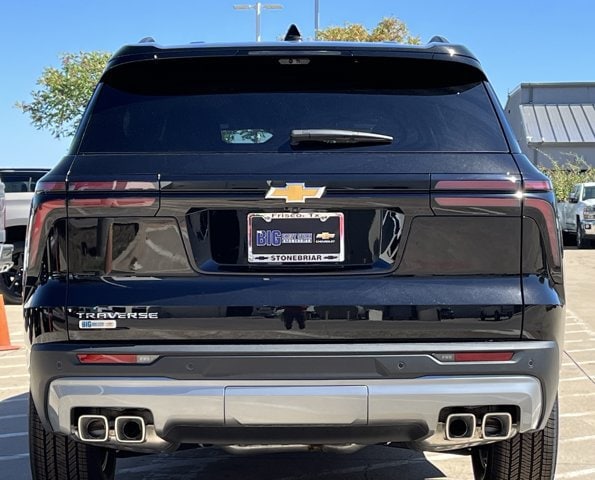 2027 Chevrolet Traverse LT - Photo 4