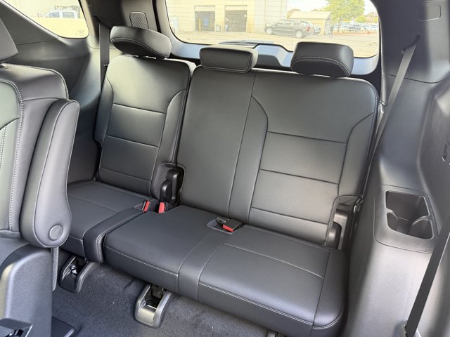 2027 Chevrolet Traverse LT - Photo 26