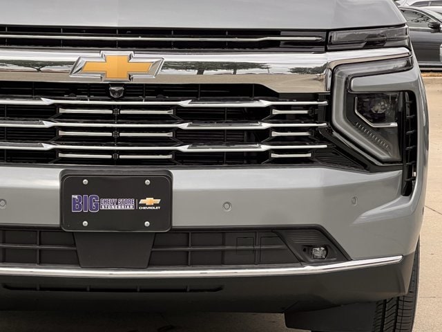 2026 Chevrolet Suburban Premier - Photo 8