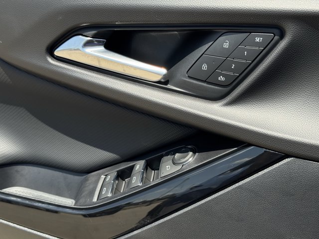 2027 Chevrolet Equinox RS - Photo 19
