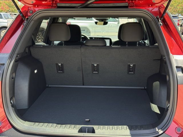 2027 Chevrolet Equinox LT - Photo 26