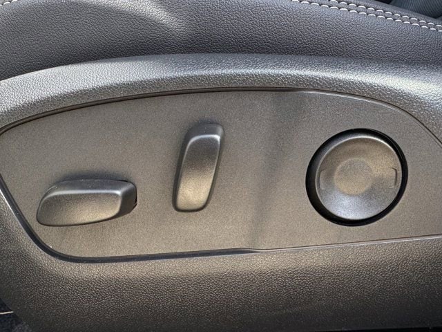 2026 Chevrolet Blazer EV LT - Photo 18