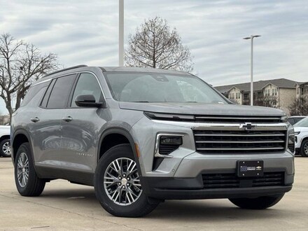 2025 Chevrolet Traverse LT SUV