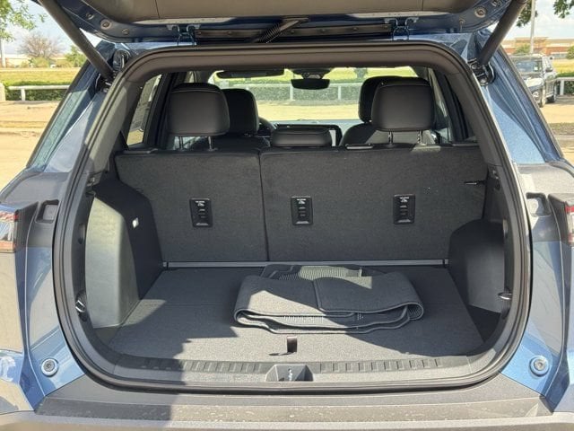 2027 Chevrolet Equinox LT - Photo 26